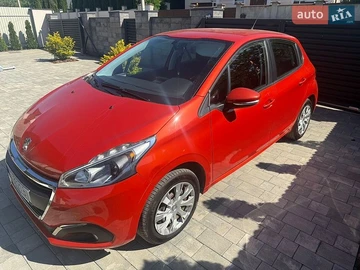 Авто Peugeot 208 2016 № 8818191