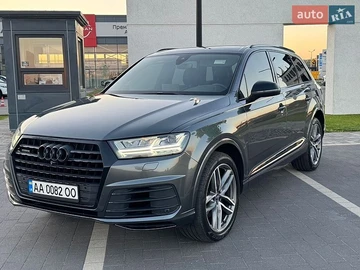 Авто Audi Q7 2017 № 8818218