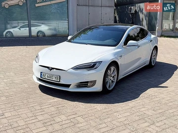 Авто Tesla Model S 2020 № 8818220