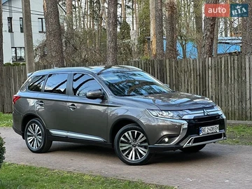 Авто Mitsubishi Outlander 2020 № 8818224