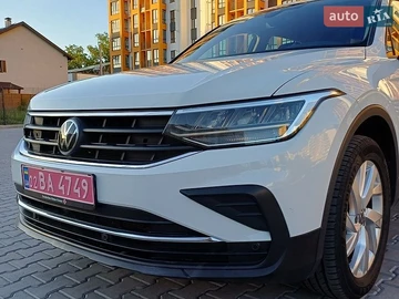 Авто Volkswagen Tiguan 2021 № 8818225