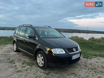 Авто Volkswagen Touran 2003 № 8818321