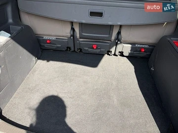 Авто Volkswagen Touran 2008 № 8818395