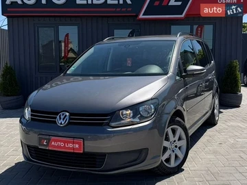 Авто Volkswagen Touran 2010 № 8818402