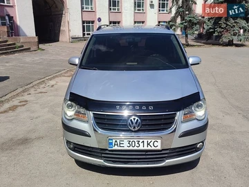 Авто Volkswagen Touran 2007 № 8818588