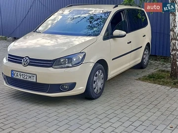 Авто Volkswagen Touran 2011 № 8818612