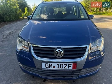 Авто Volkswagen Touran 2009 № 8818613