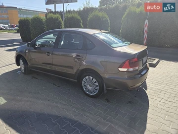 Авто Volkswagen Polo 2018 № 8818621