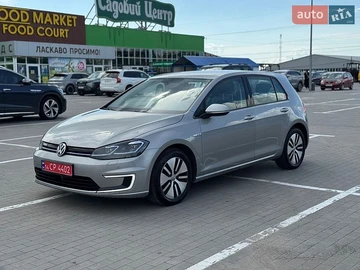Авто Volkswagen E-Golf 2018 № 8818646