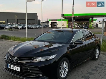 Авто Toyota Camry 2018 № 8818810