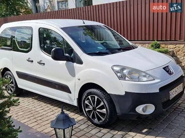 Авто Peugeot Partner 2011 № 8819062