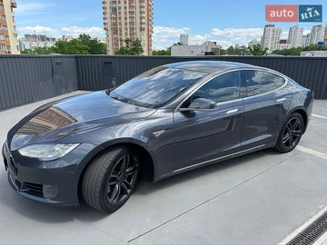 Авто Tesla Model S 2015 № 8819192