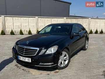 Авто Mercedes E-Class 2011 № 8819196