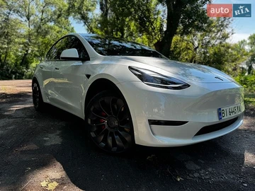 Авто Tesla Model Y 2023 № 8819331