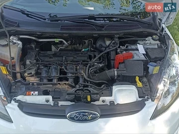 Авто Ford Fiesta 2012 № 8819557