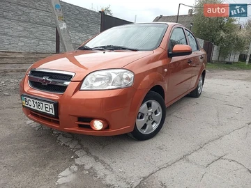 Авто Chevrolet Aveo 2007 № 8820039