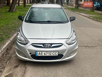 Авто Hyundai Accent 2012 № 8820054