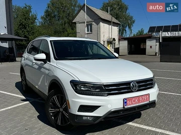 Авто Volkswagen Tiguan 2018 № 8820490
