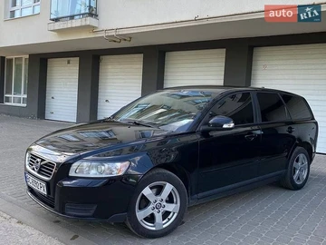 Авто Volvo V50 2011 № 8820937