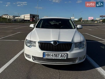 Авто Skoda Superb 2010 № 8821062