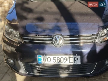 Авто Volkswagen Touran 2012 № 8821063