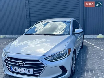 Авто Hyundai Elantra 2018 № 8821083