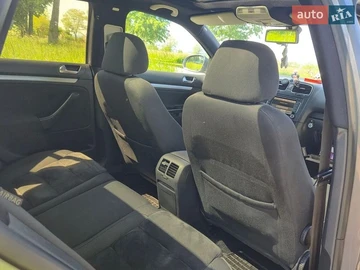 Авто Volkswagen Golf 2010 № 8821428