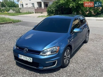 Авто Volkswagen E-Golf 2015 № 8821430