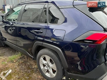 Авто Toyota Rav4 2021 № 8822074