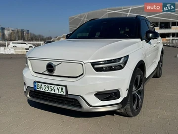 Авто Volvo Xc40 2021 № 8822205