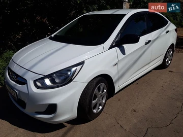 Авто Hyundai Accent 2013 № 8822424