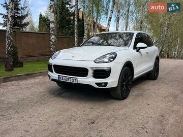 Авто Porsche Cayenne 2015 № 8822660