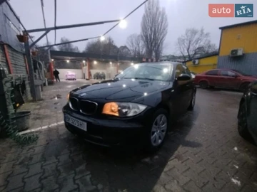 Авто BMW 1 Series 2007 № 8822876
