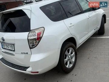 Авто Toyota Rav4 Ev 2014 № 8822979