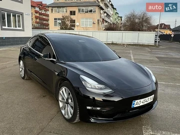 Авто Tesla Model 3 2020 № 8823084