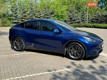 Авто Tesla Model Y 2021 № 8823121