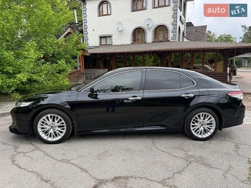 Авто Toyota Camry 2017 № 8823123