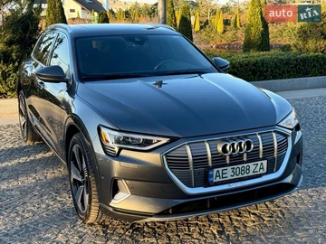 Авто Audi E-Tron 2019 № 8823137