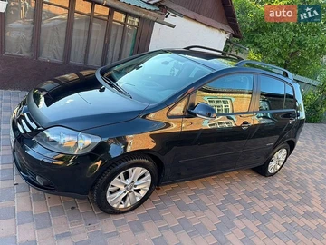 Авто Volkswagen Golf Plus 2008 № 8823233