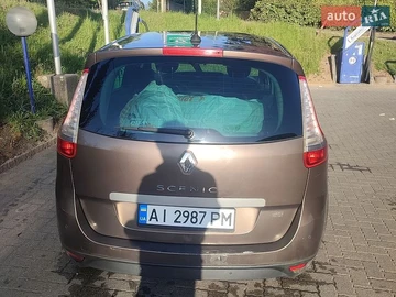 Авто Renault Scenic 2011 № 8823236