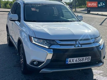 Авто Mitsubishi Outlander 2017 № 8823663