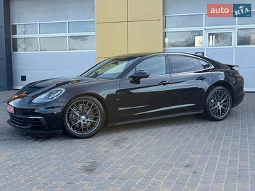 Авто Porsche Panamera 2018 № 8823910