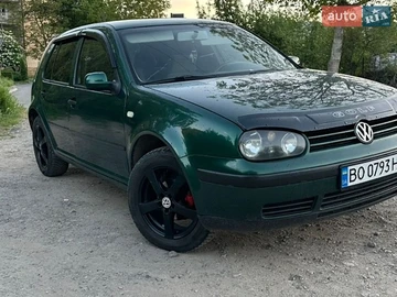 Авто Volkswagen Golf 1999 № 8824103