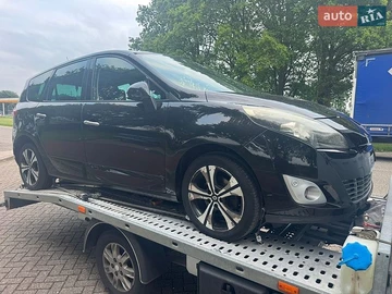 Авто Renault Grand Scenic 2010 № 8824109