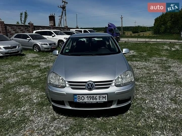 Авто Volkswagen Golf 2005 № 8824131
