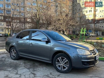 Авто Volkswagen Jetta 2008 № 8824360