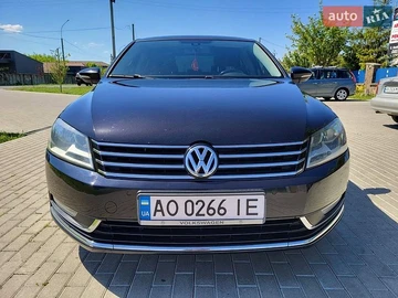 Авто Volkswagen Passat 2011 № 8824463