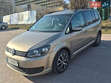 Авто Volkswagen Touran 2012 № 8824472
