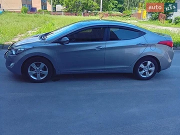 Авто Hyundai Elantra 2013 № 8824500