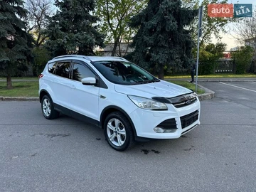 Авто Ford Kuga 2016 № 8824844